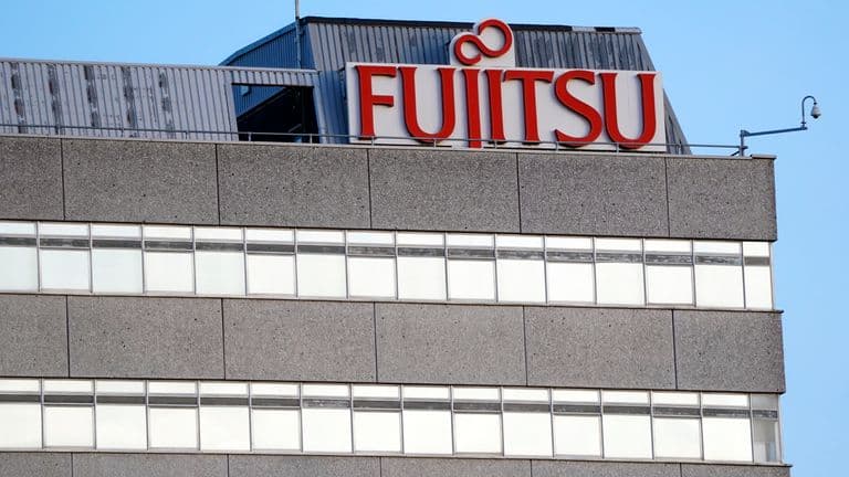 Post Office scandal: Fujitsu agrees to talks about contributing to victims