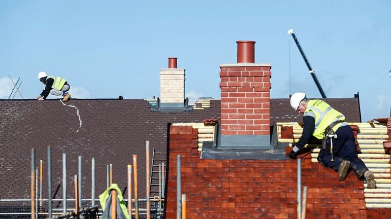 UK economy grows by 0.1% between July and September – slower than expected