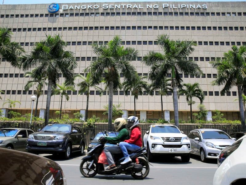 Philippines launches interest rate swaps market to boost bond liquidity By Reuters