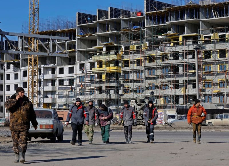 Analysis-Russia’s labour shortage spreads as defence sector poaches staff By Reuters