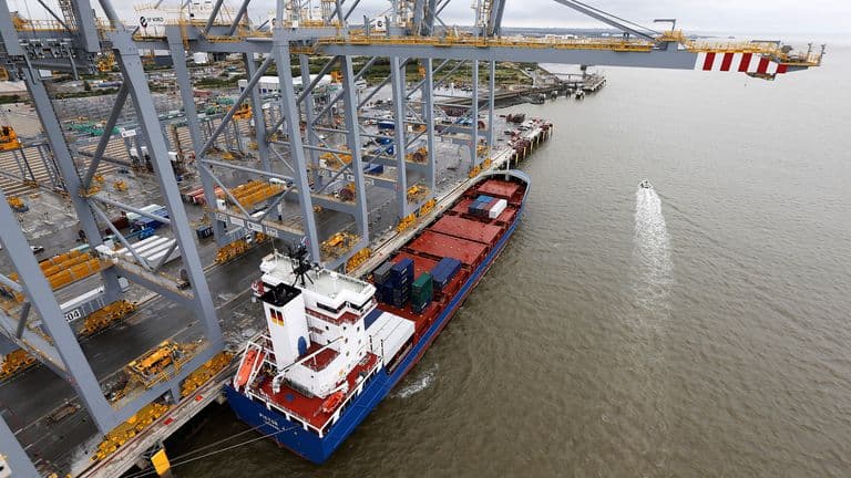Port giant DP World