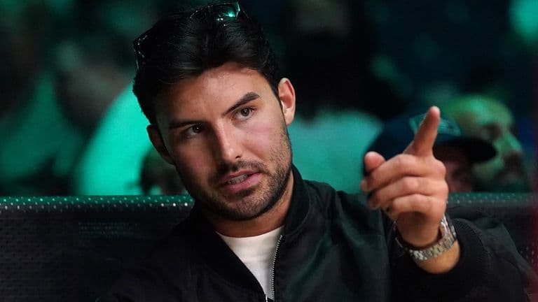Love Island winner Liam Reardon forced to move out of home after sinkhole