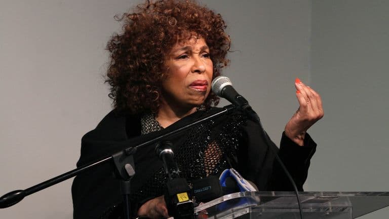 Killing Me Softly singer Roberta Flack dies, aged 88