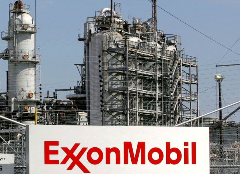 Exxon Mobil to cut nearly 400 jobs in Texas, filing says By Reuters
