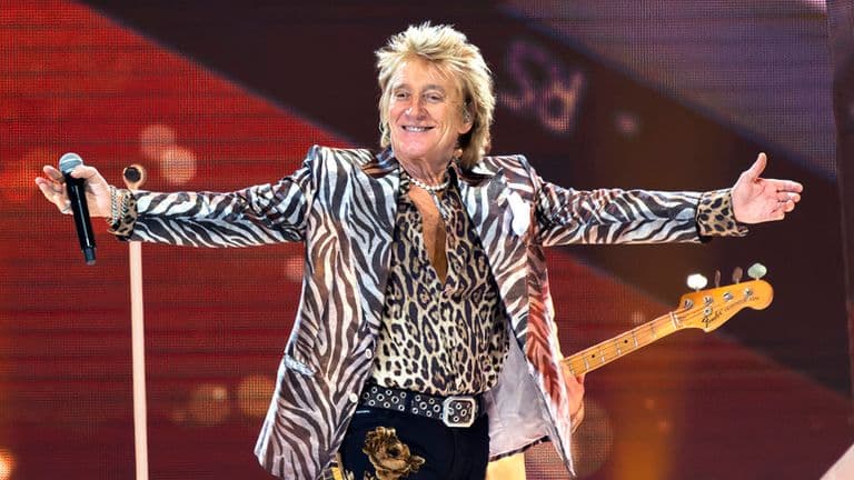 Rod Stewart to play legend slot as he makes Glastonbury 2025 line-up