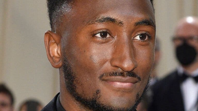 YouTuber Marques Brownlee apologises after filming himself
