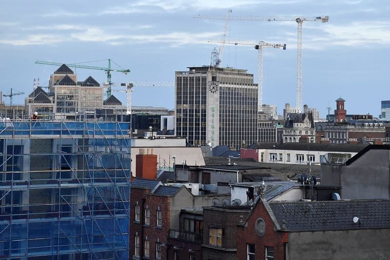 S&P revises Ireland’s outlook on Apple back-tax boost; Fitch affirms ratings By Reuters