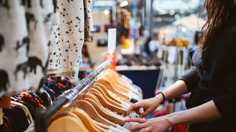 Surprisingly low retail sales in key Christmas shopping month – ONS
