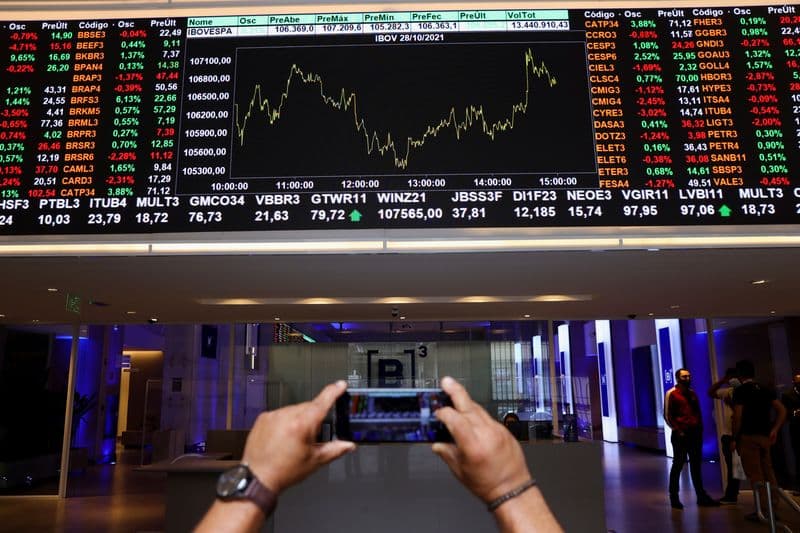 EM stocks see largest foreign monthly outflow since 2020, bonds hang on By Reuters