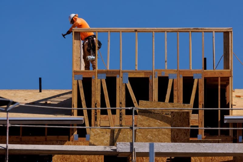 US homebuilder confidence at 7-month high in November, survey says By Reuters