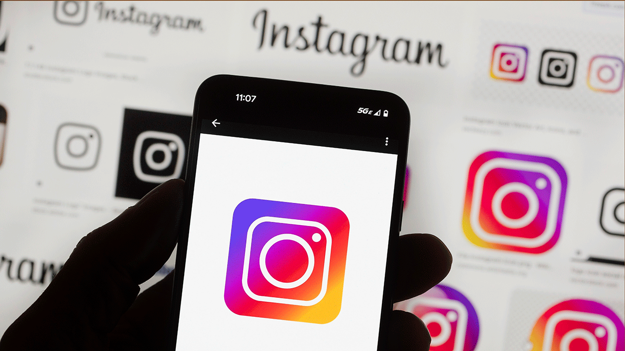 How to (kindly) ask people not to post your kids’ photos on social media