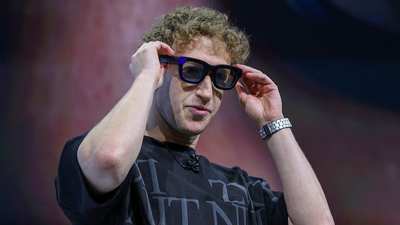 Meta partners with Oakley to launch AI-powered performance glasses