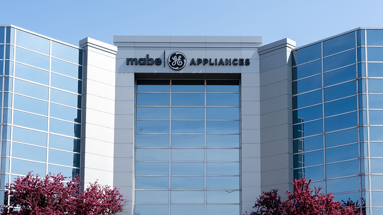 GE Appliances to move washing machine production from China to Kentucky in $490M investment
