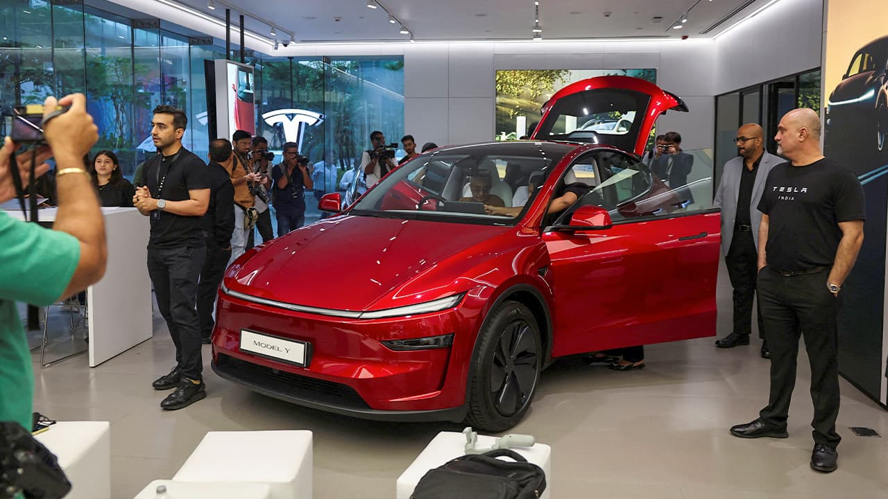 China moves to ban feature commonly seen on Tesla vehicles over fear of trapped passengers