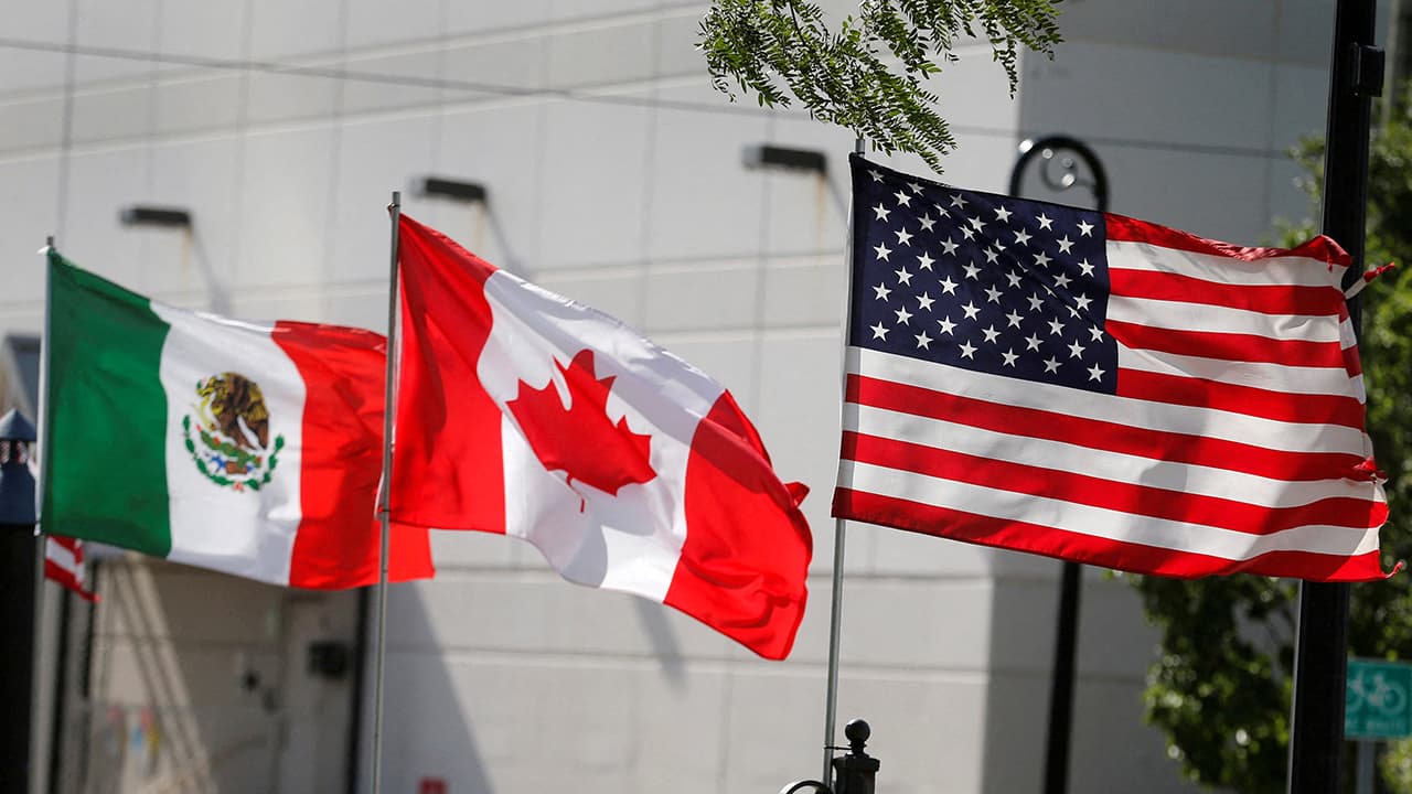What are the main sticking points in the Trump admin's trade negotiations with Canada, Mexico?