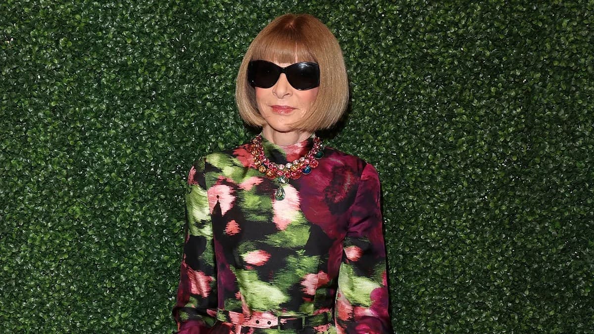 Vogue head honcho Anna Wintour explains why she refuses to take off ‘prop’ sunglasses