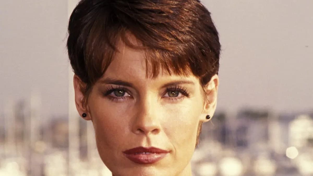 ‘Baywatch’ star Alexandra Paul was terrorized by stalker for 13 years; ordeal cost her $60K in legal fees