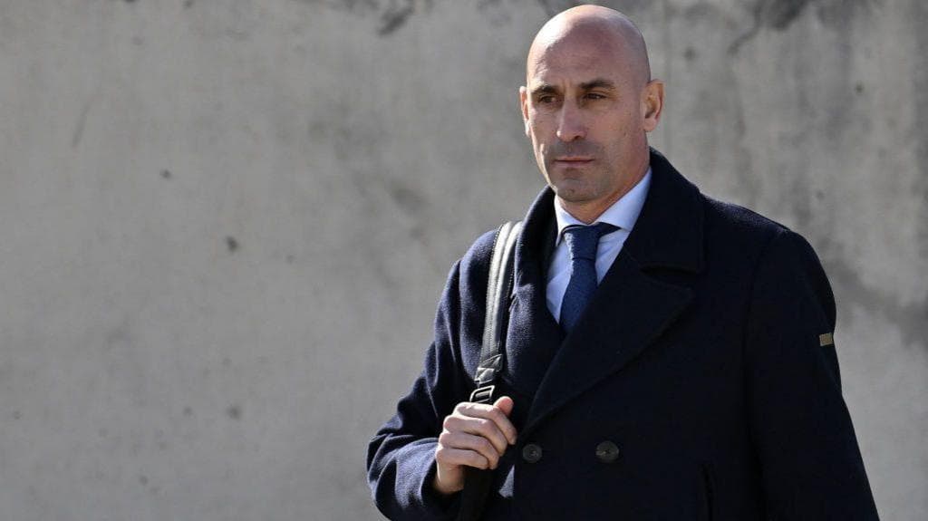 Luis Rubiales: CAS dismiss appeal against Fifa ban for Jenni Hermoso kiss
