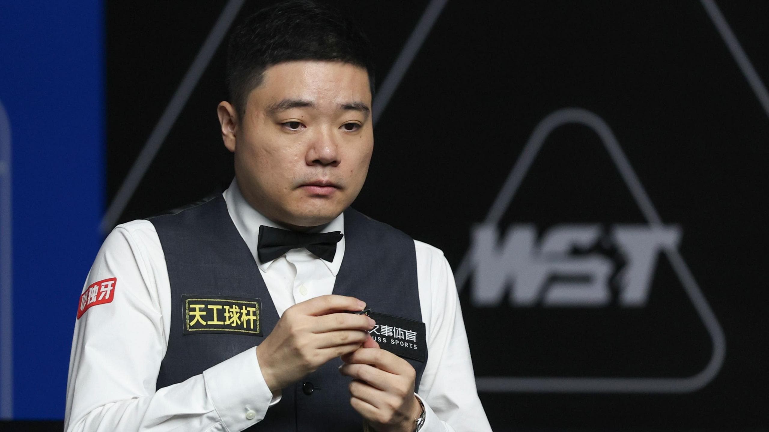 Masters snooker: Ding Junhui beats Mark Williams to reach last eight