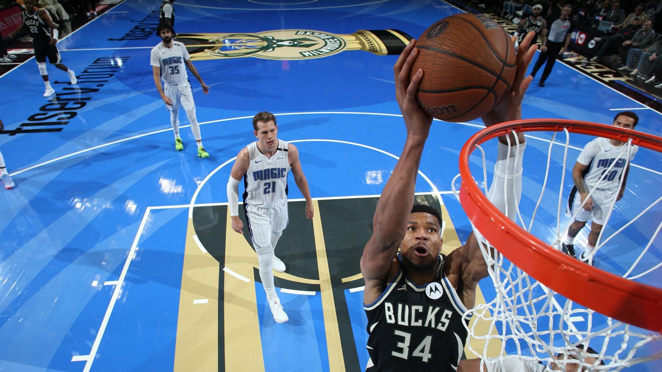 Oklahoma City Thunder and Milwaukee Bucks win to reach NBA Cup semi-finals