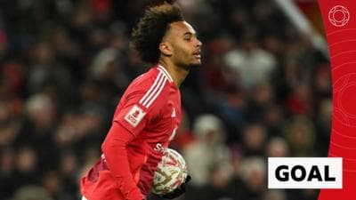 FA Cup: Zirkzee fires home to draw Man Utd level