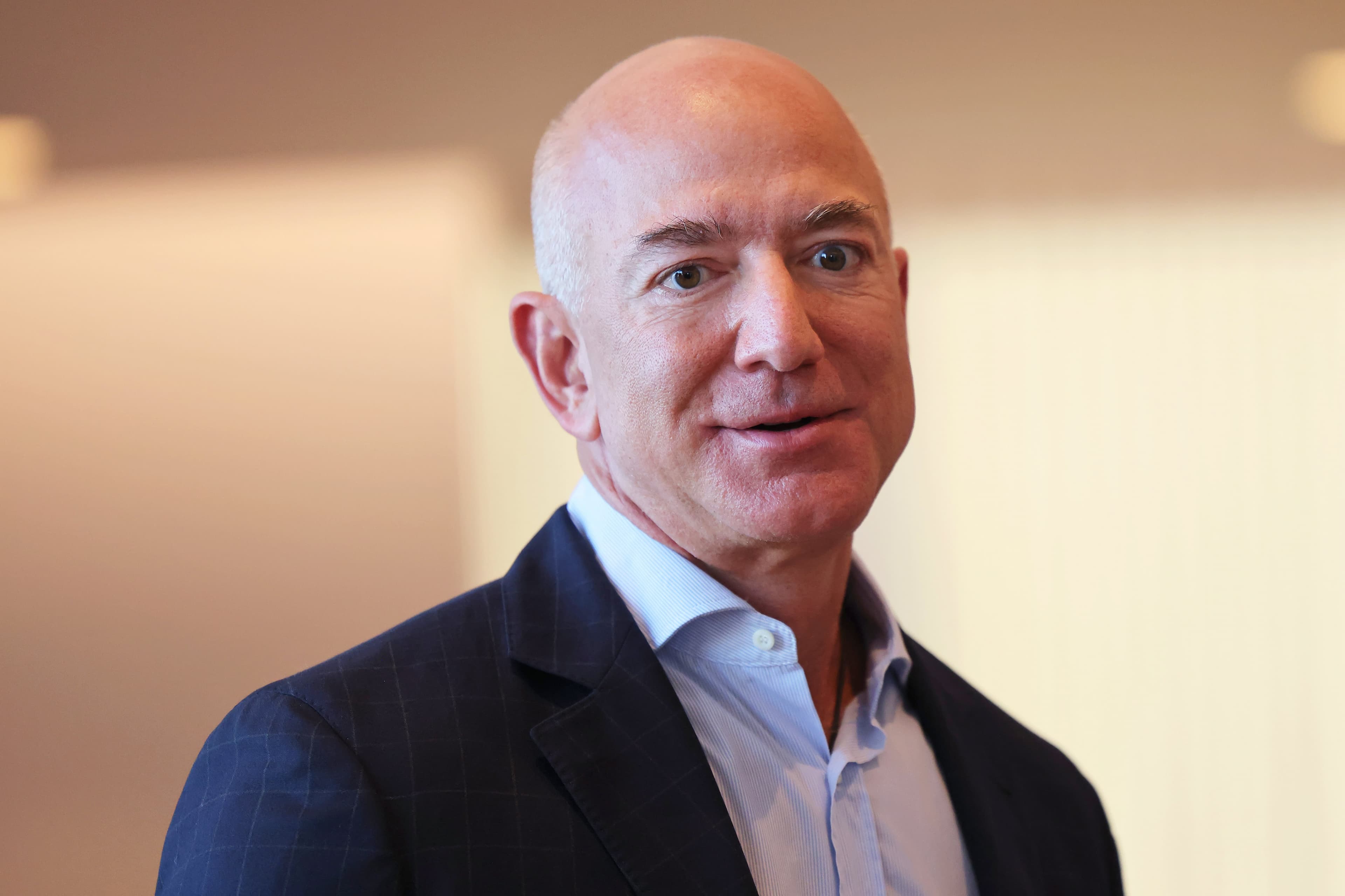 Jeff Bezos killed Washington Post endorsement of Kamala Harris, paper reports