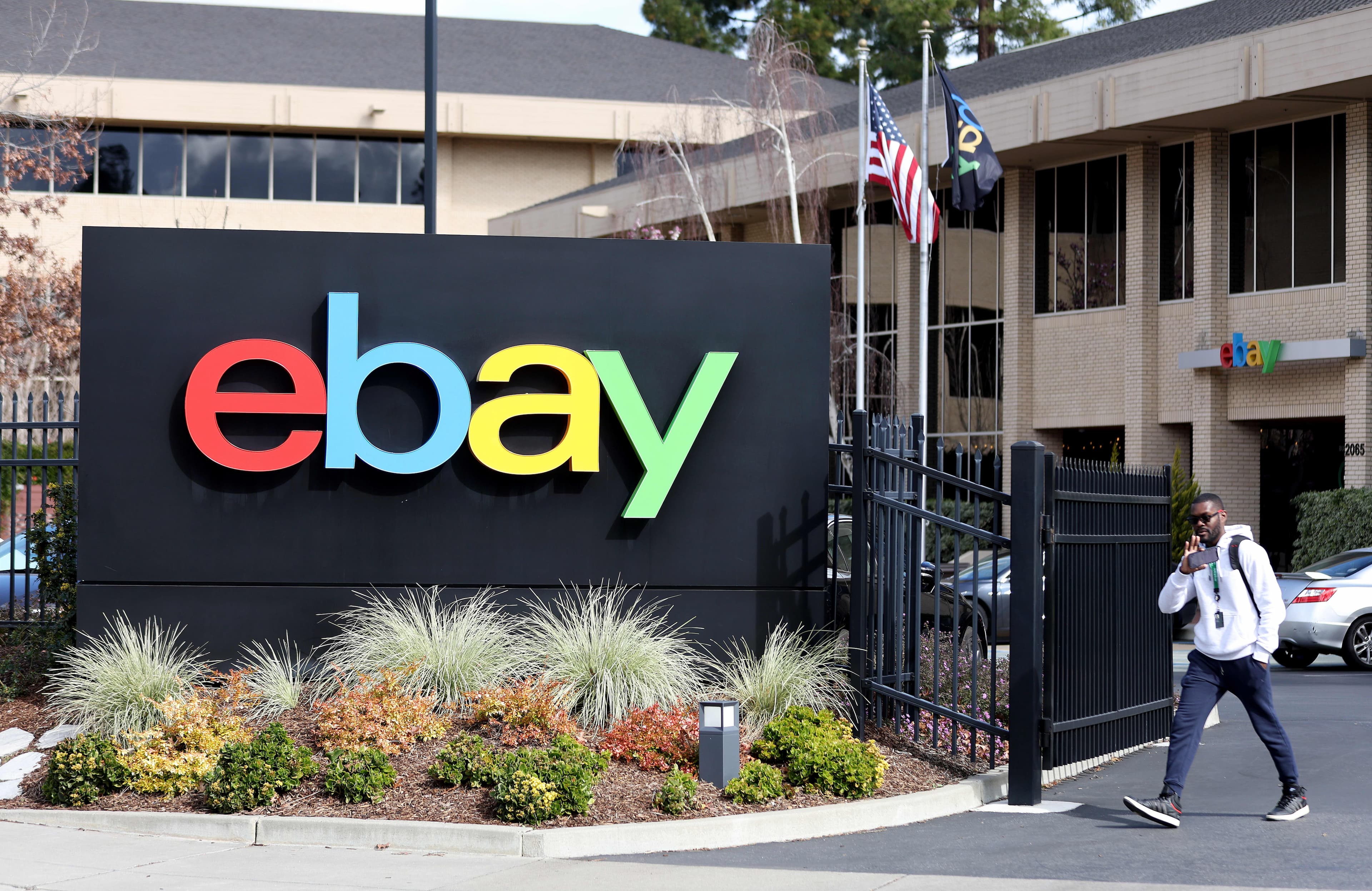 EBay stock sinks after company gives lackluster guidance for fourth quarter