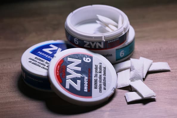 Teen tobacco use falls to 25-year low as fewer pick up e-cigarettes
