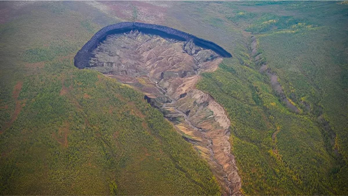 Siberia’s ‘Gateway to Hell’ crater fuels new fears