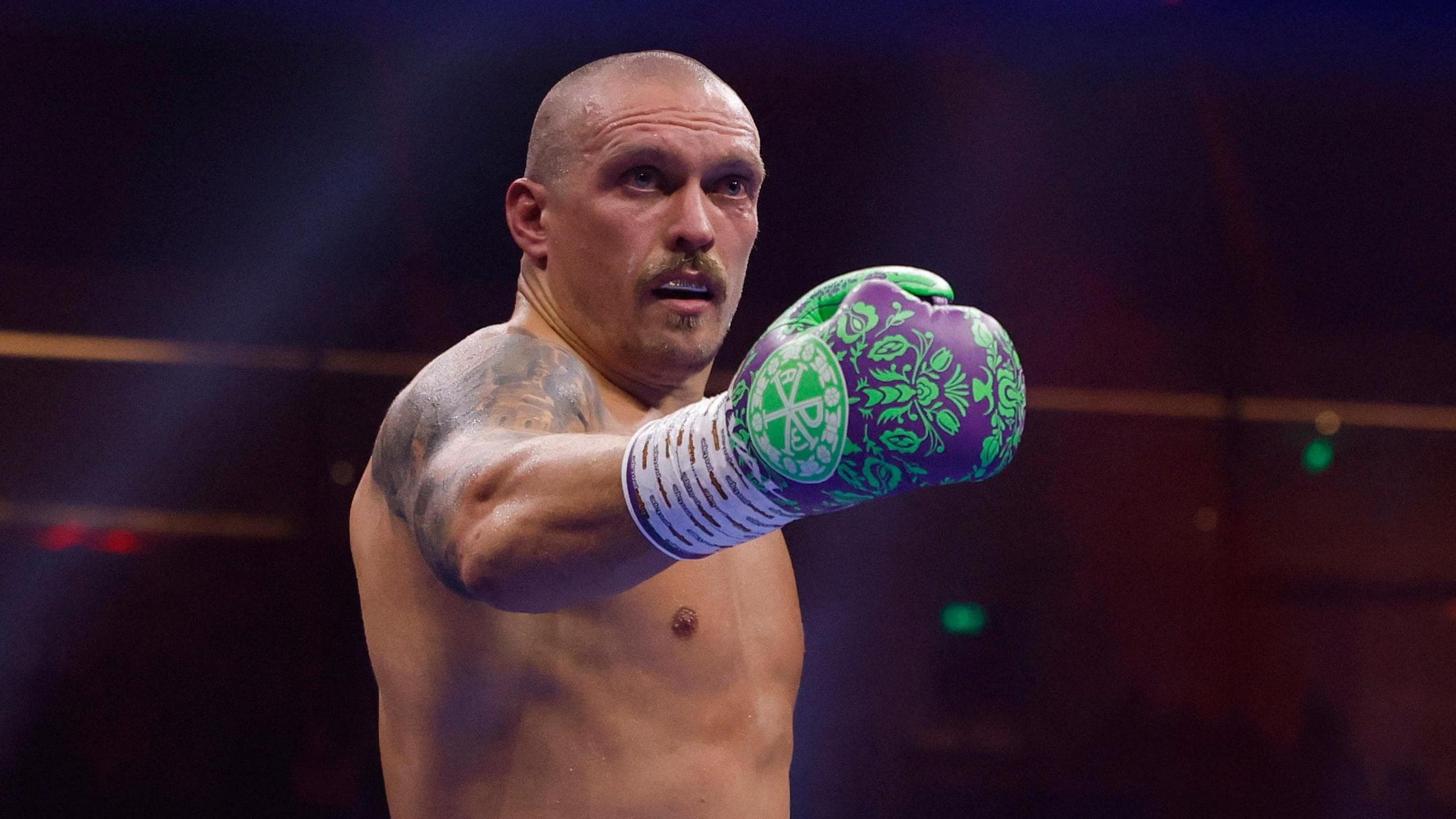 Oleksandr Usyk: Heavyweight champion ordered to fight Joseph Parker