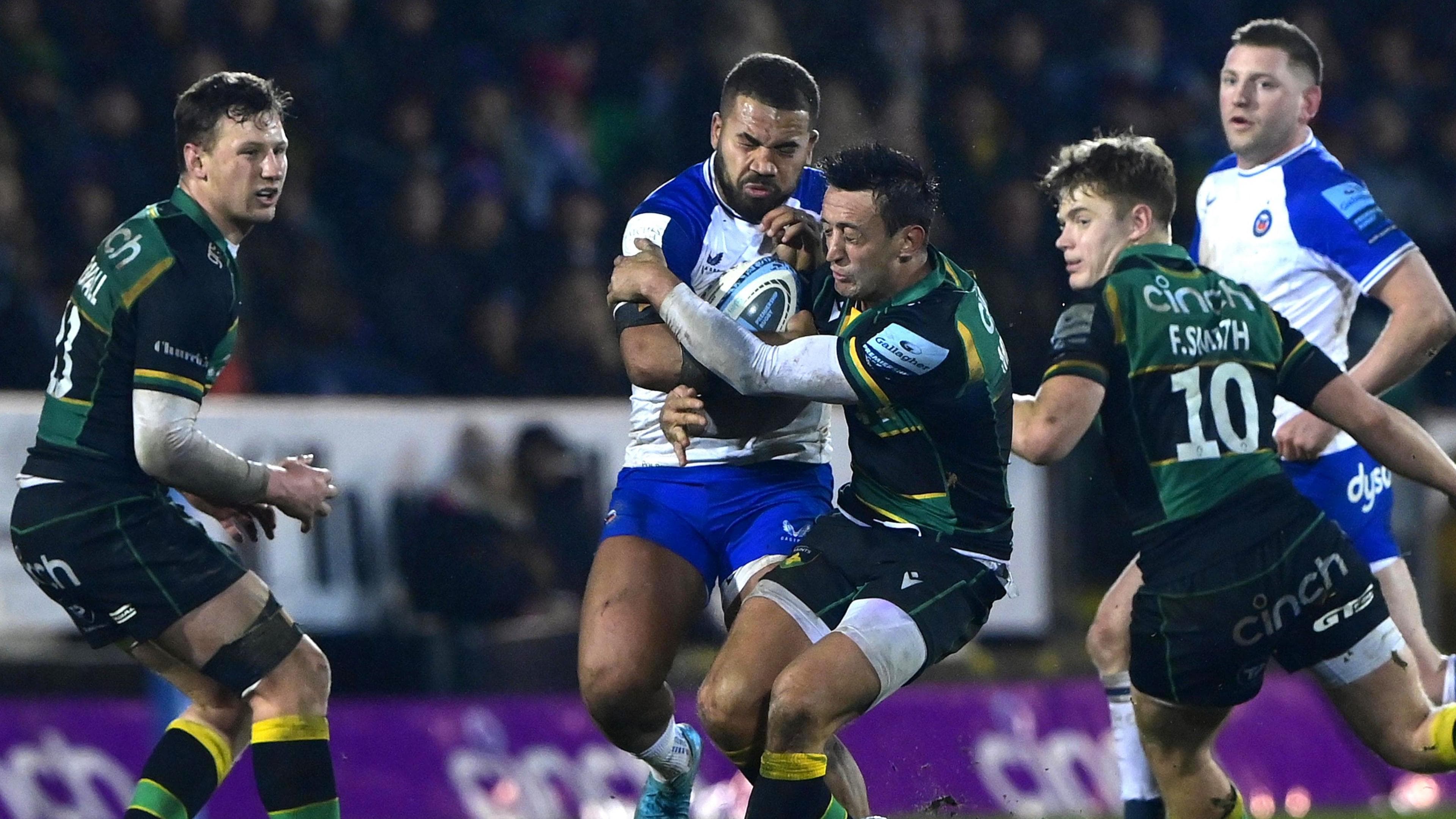 Ollie Lawrence apologises for reaction to Alex Mitchell head clash
