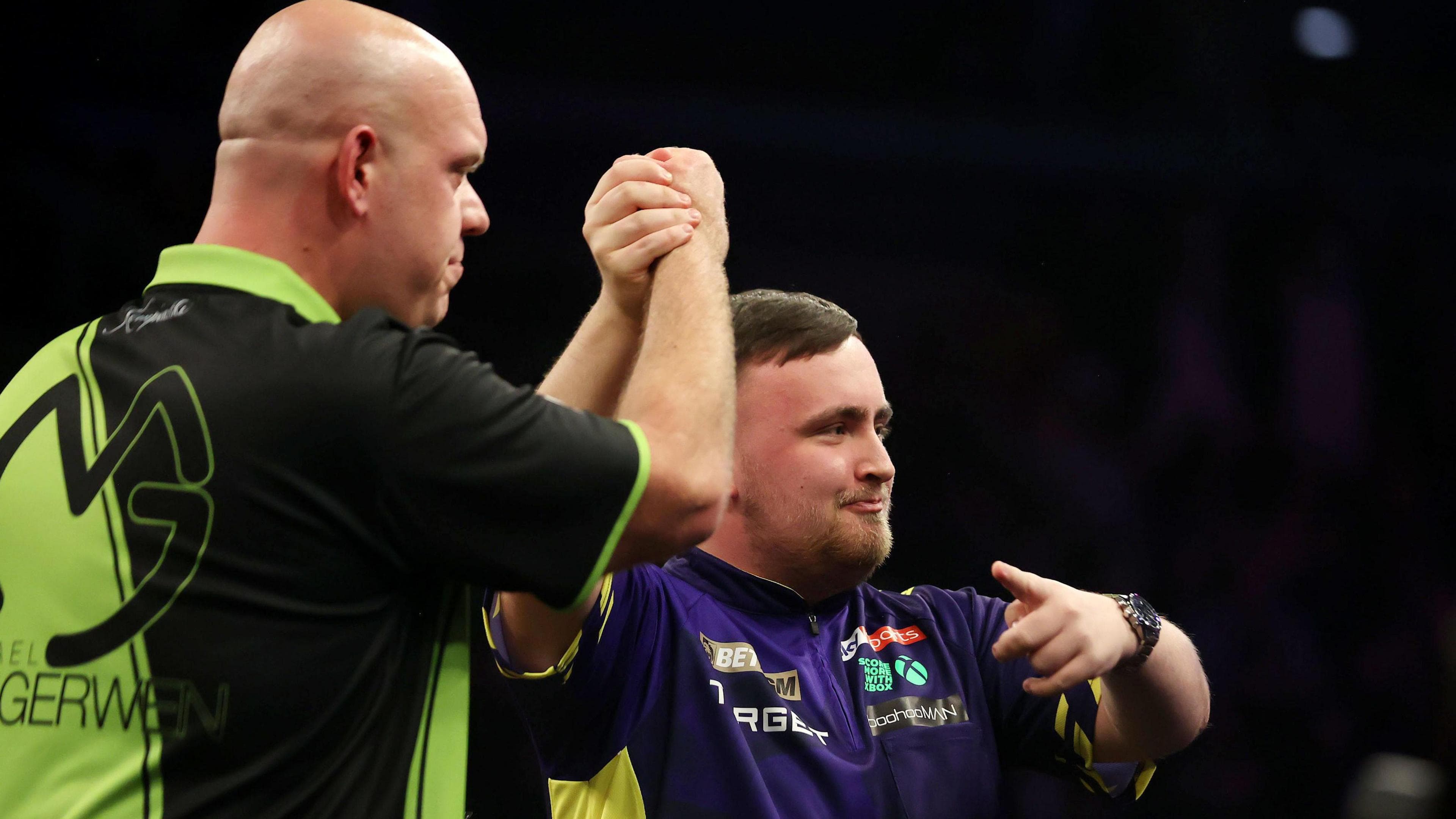 Premier League Darts results: Luke Humphries beats Chris Dobey for Belfast win, Luke Littler loses