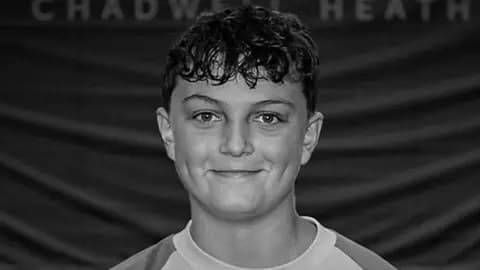 Oscar Fairs: Teenage West Ham goalkeeper dies after cancer diagnosis