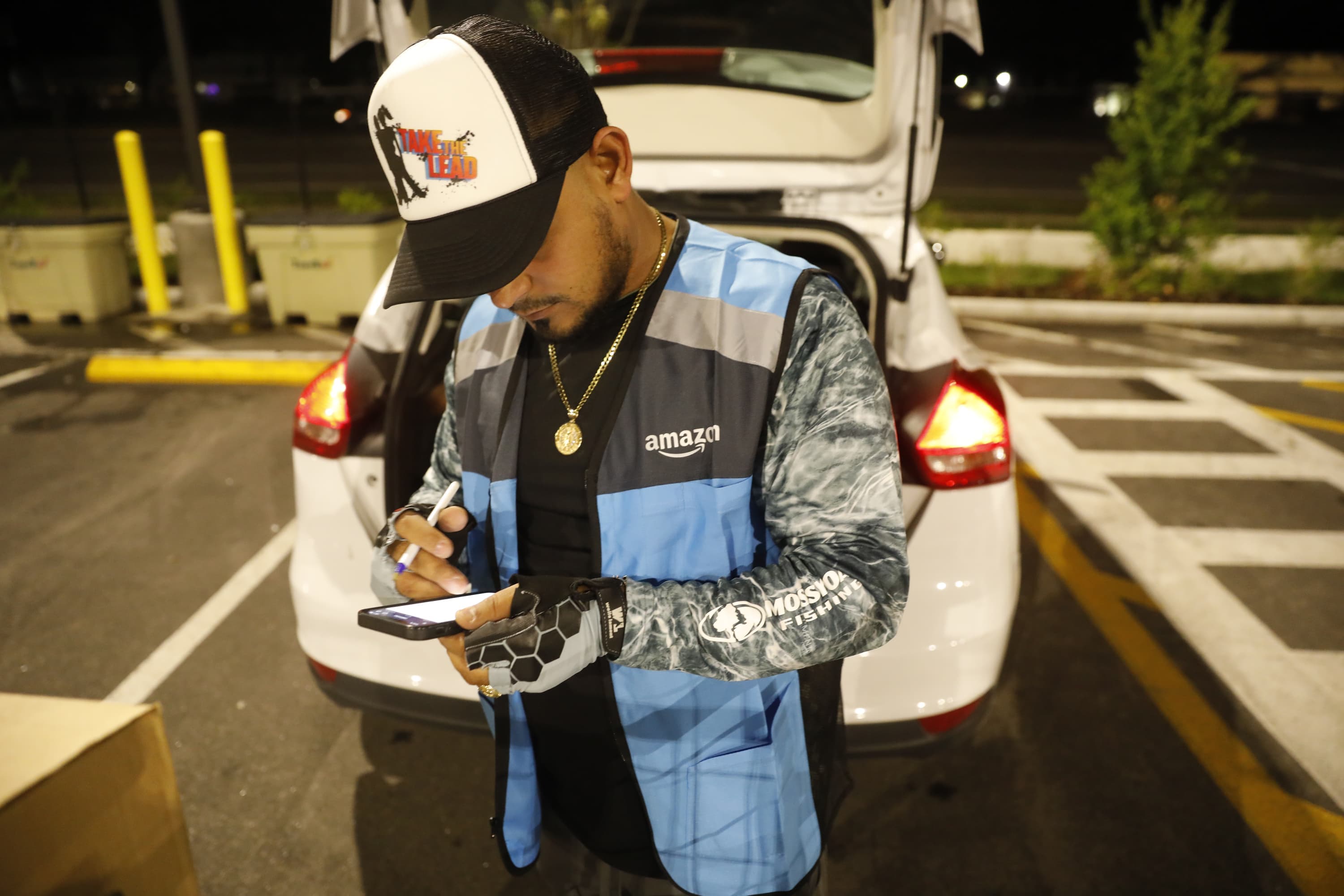 Amazon to shut down speedy brick-and-mortar delivery service