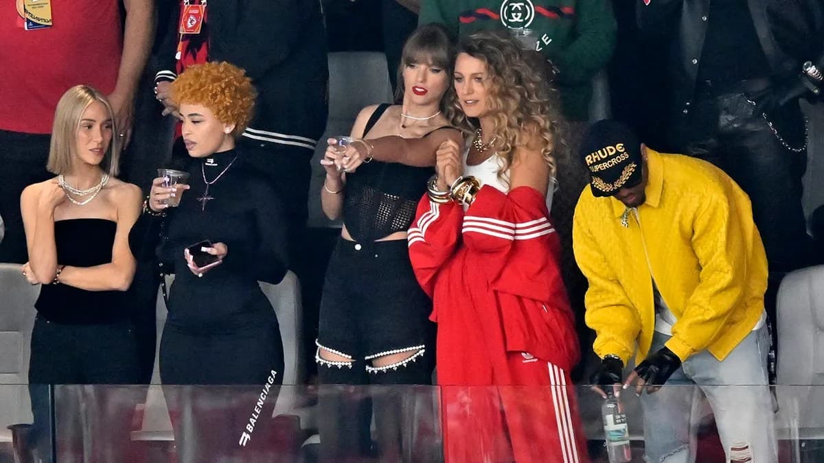 Taylor Swift arrives at Super Bowl LIX to support boyfriend Travis Kelce