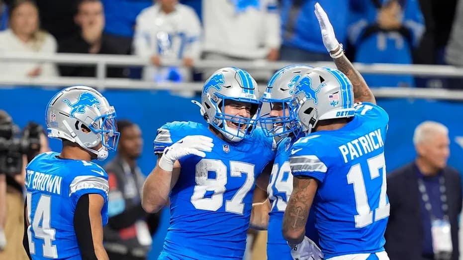 2 music icons put political beliefs aside for common cause — the Detroit Lions