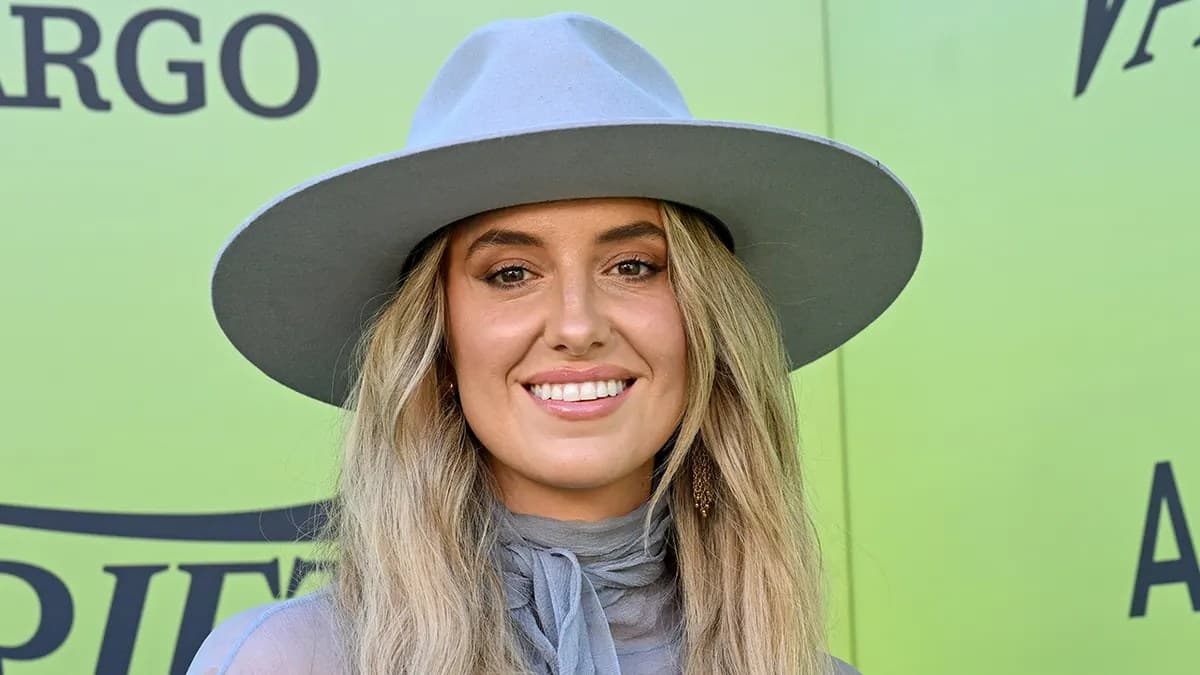 ‘Yellowstone’ star Lainey Wilson embraces cowboy culture takeover, says people are ‘over the bulls—‘