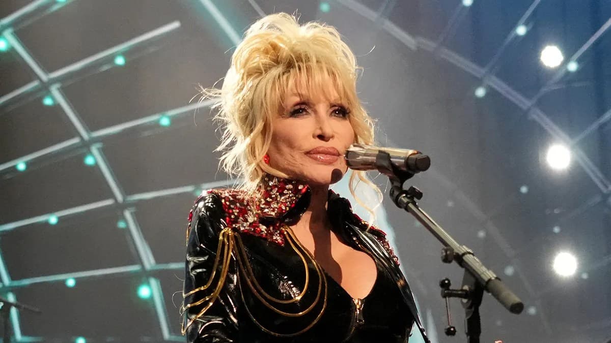 Dolly Parton urges Indiana governor not to cut funds for her Imagination Library
