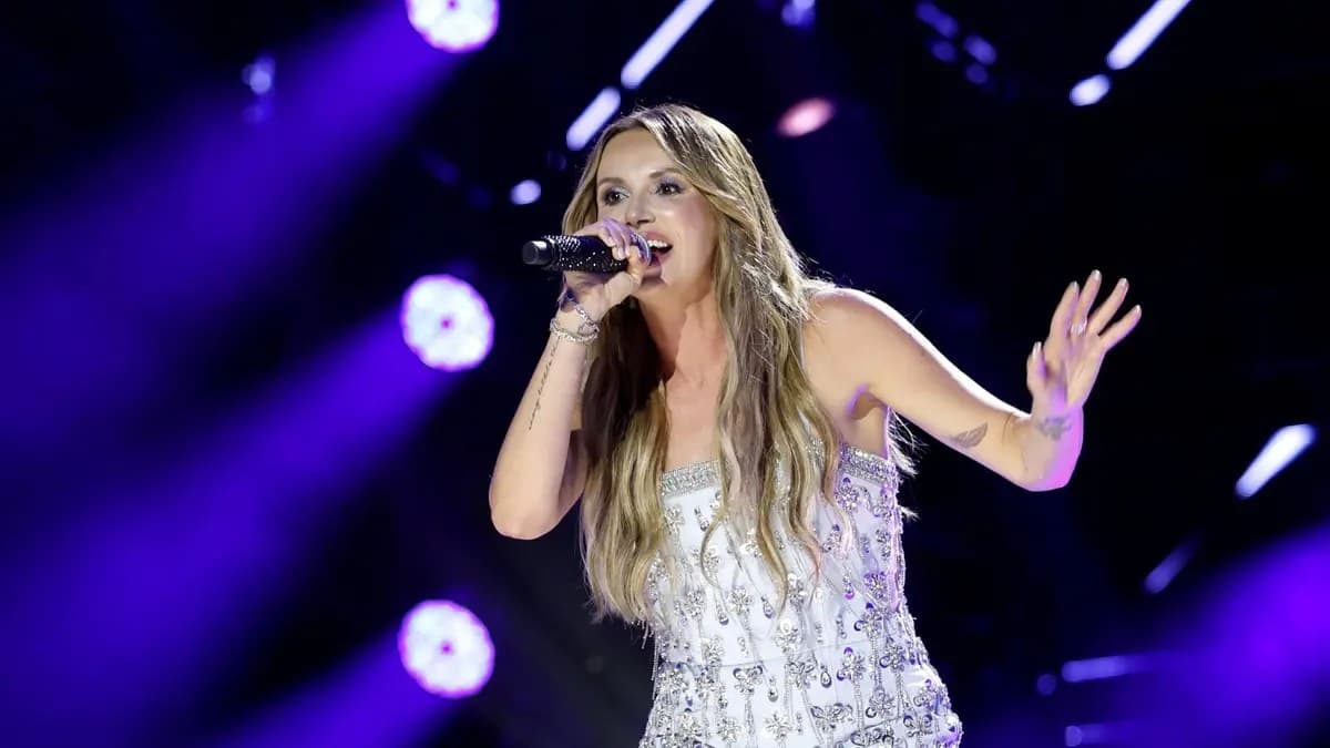 Carly Pearce stops concert to break up fight between ‘angry’ fans