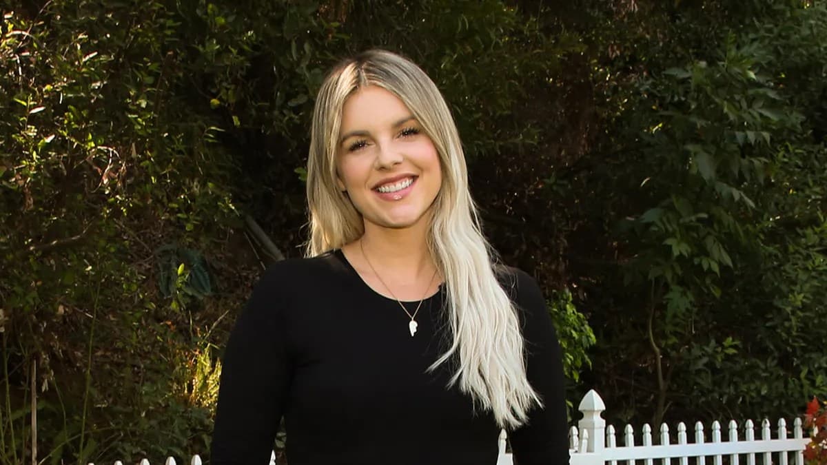 Former ‘Bachelorette’ star left ‘cutthroat’ Hollywood for ‘quiet’ family life in Nashville