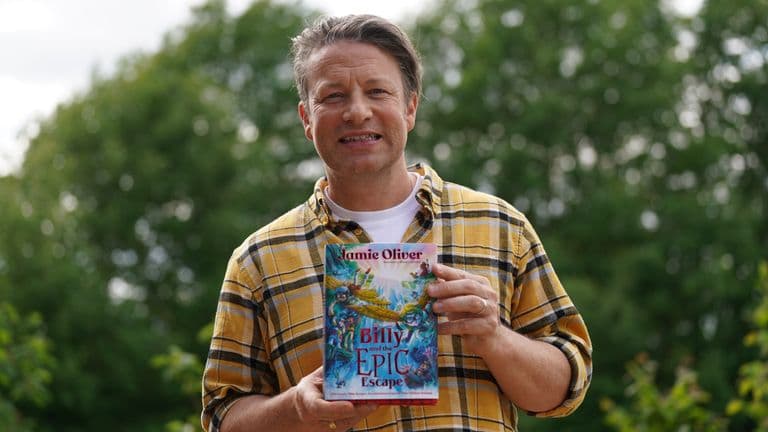 Jamie Oliver withdraws book that