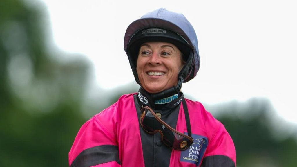Hayley Turner: Pioneering female jockey retires and announces pregnancy