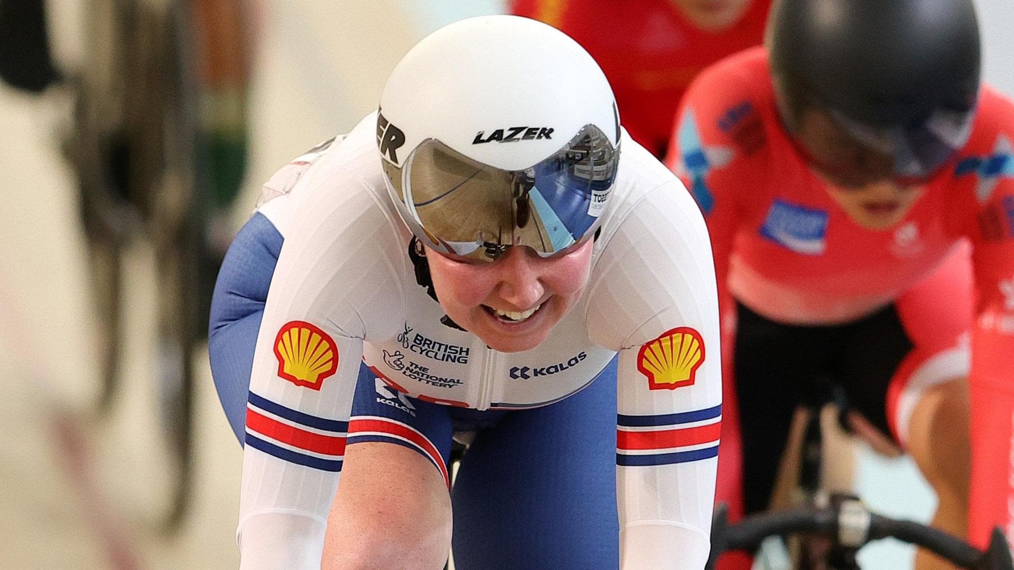 Track Champions League: Britain’s Emma Finucane wins in London to cut gap