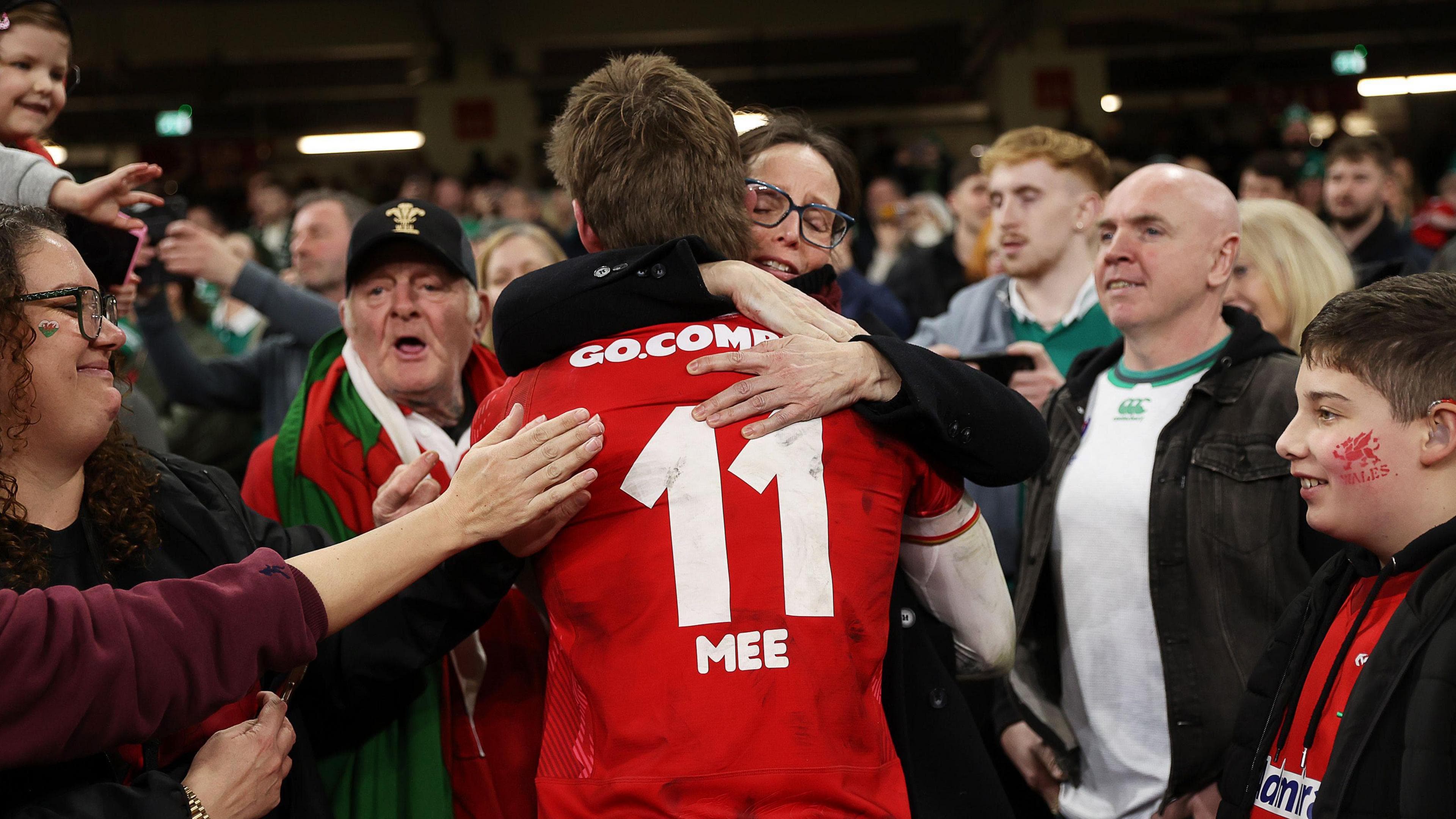 Ellis Mee: New Wales wing reflects on rapid rise to international rugby