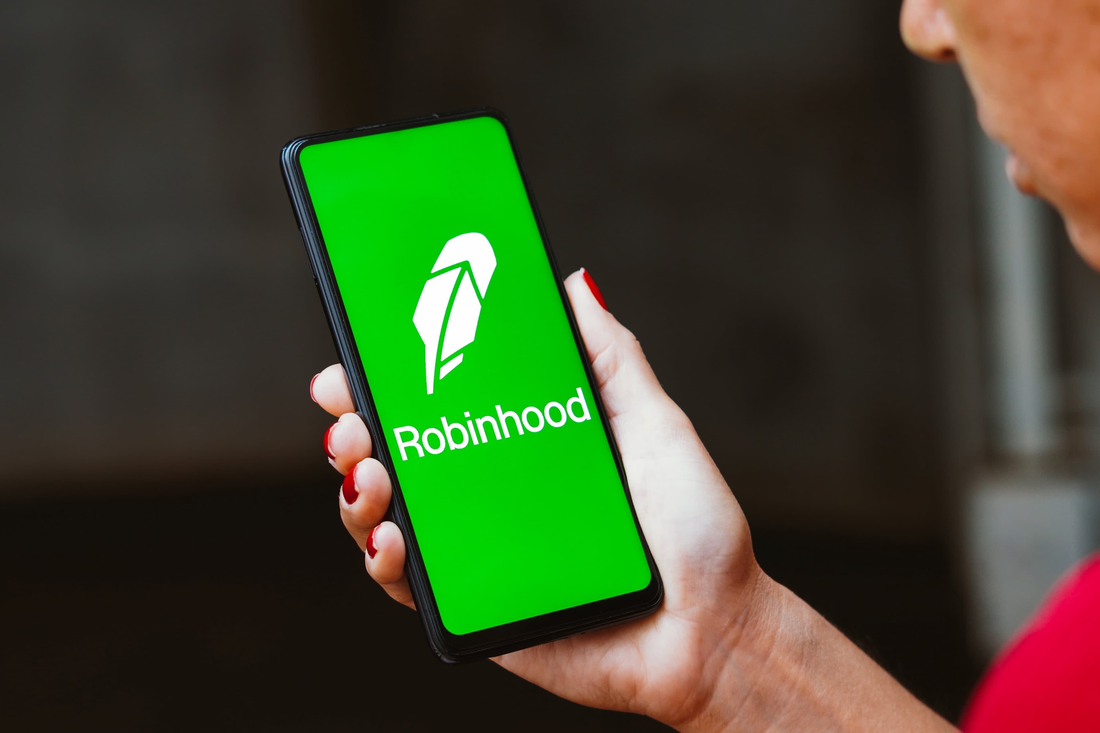 Robinhood launches platform to go after bigger, more active traders