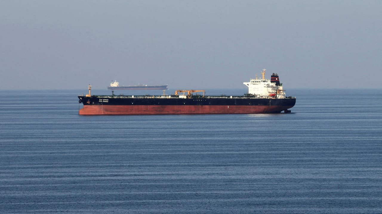 Oil tanker traffic through Strait of Hormuz hits highest level since conflict began but mines remain