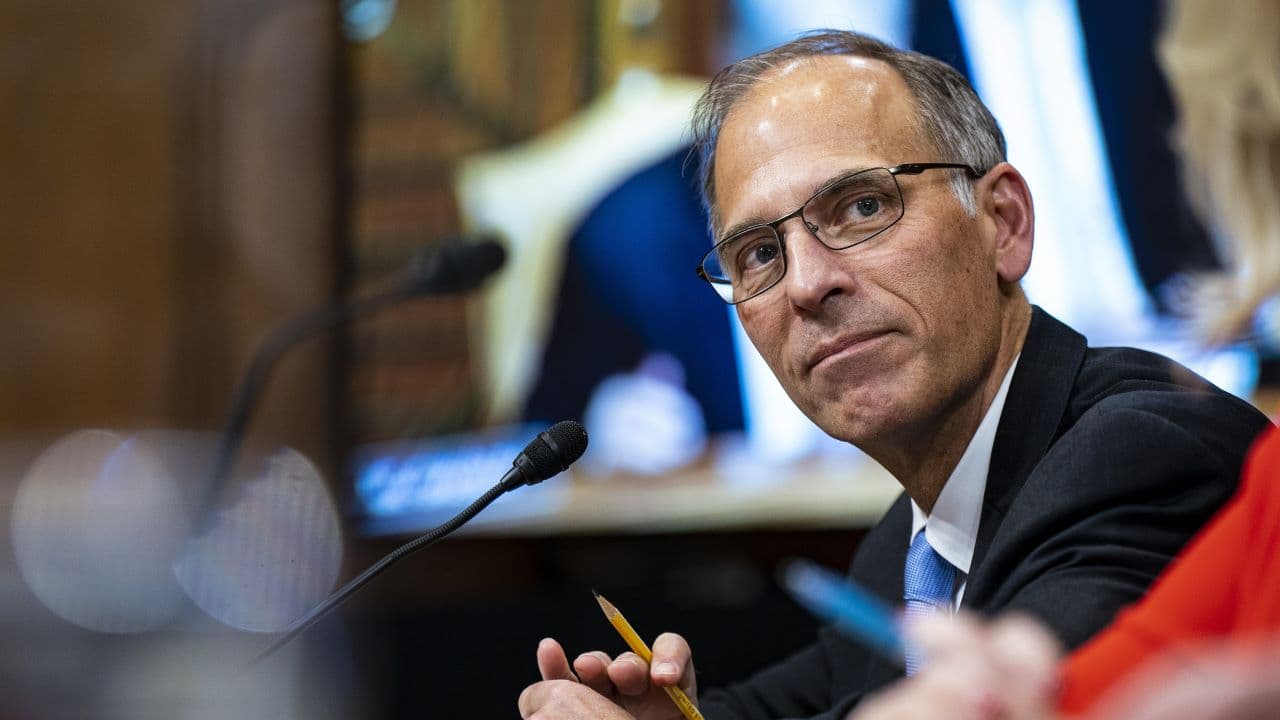 Leading economist issues stark recession warning for struggling US economy