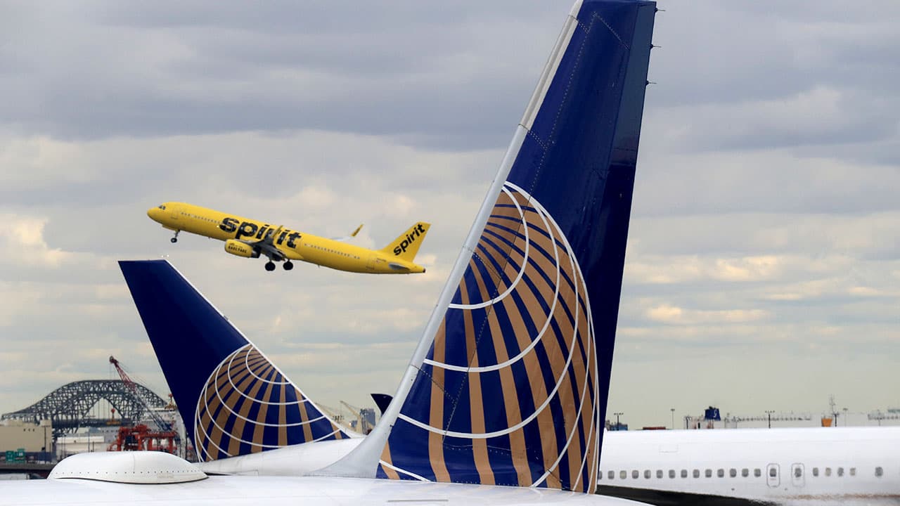United Airlines CEO gives 5-word prediction that low-cost rival will go out of business