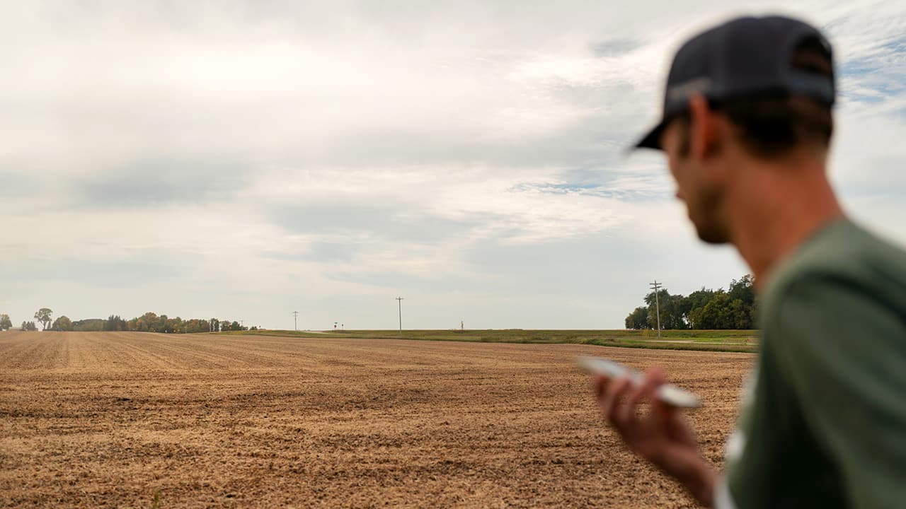 American soybean farmers face financial crisis as China trade dispute threatens livelihoods