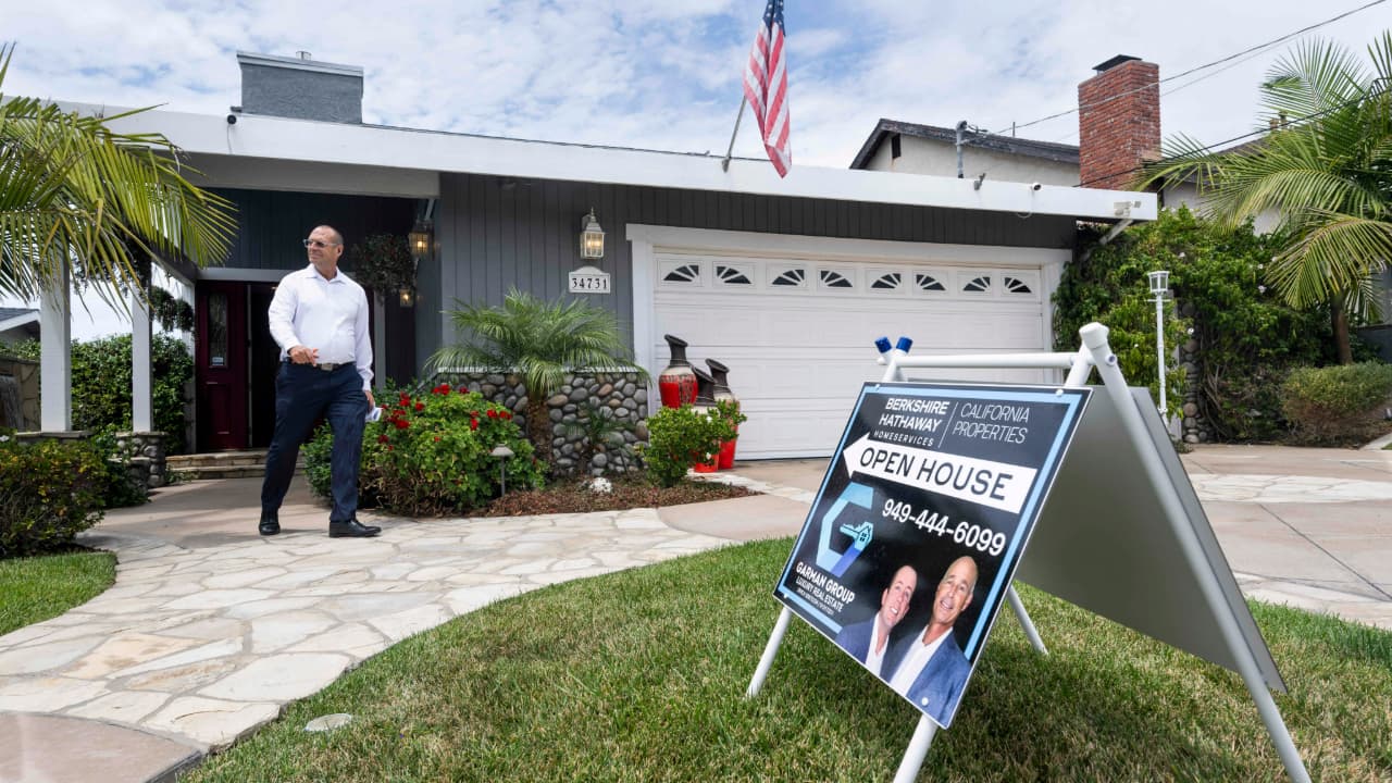 Mortgage rates rise to highest level in over a month